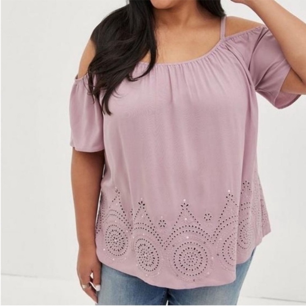 Torrid Eyelet‎ Cold Shoulder Top Women’s Size 4X Plus Mauve Elderberry Challis